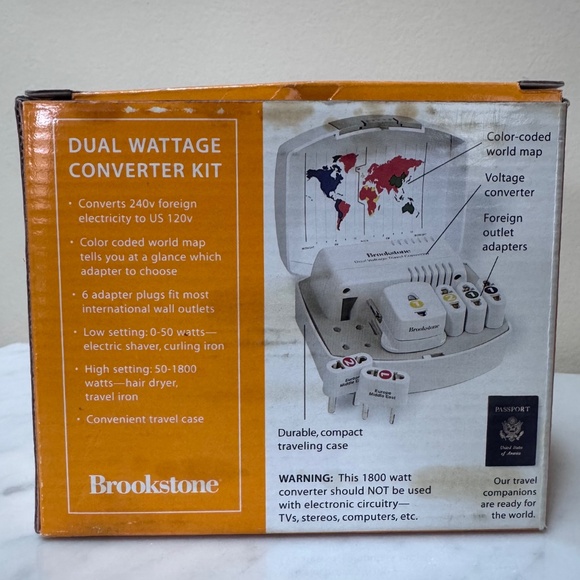 Brookstone Duel Wattage Converter Kit Plug In Adapter Kit International Travel - Picture 4 of 11